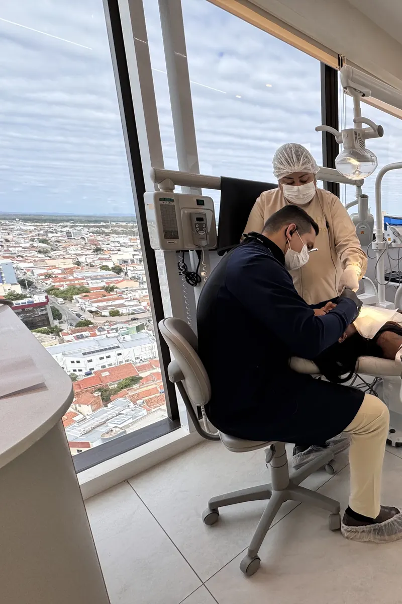 Tratamento de Coroas Dentárias no Instituto Ama